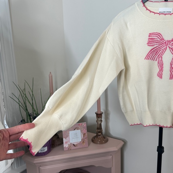 Cream Sweater with Pink Bow Design - Picture 4 of 6